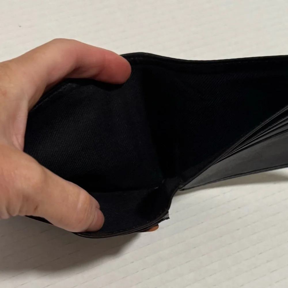 FOSSIL men’s black leather wallet nwt
